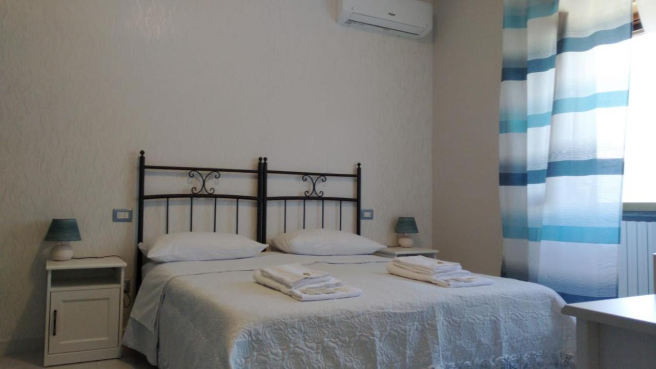 B&B Mariele บาโรนิสซี ภายนอก รูปภาพ