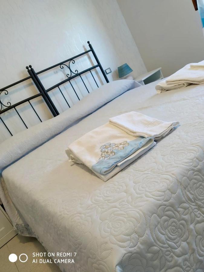 B&B Mariele บาโรนิสซี ภายนอก รูปภาพ