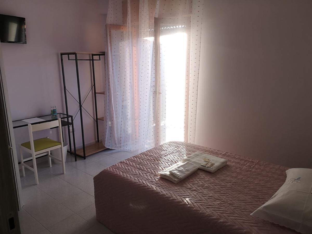 B&B Mariele บาโรนิสซี ภายนอก รูปภาพ